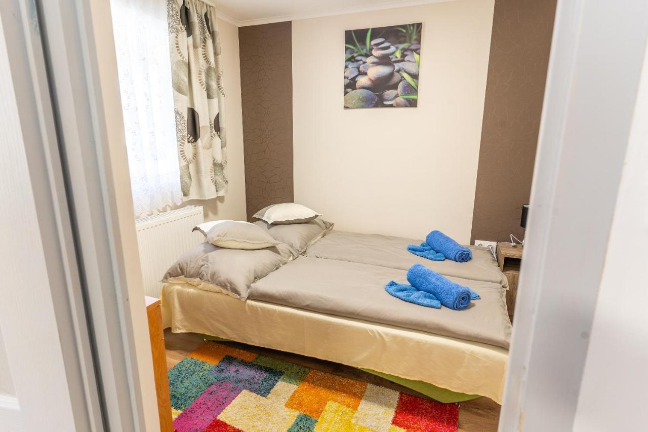 Lili Apartman ハルカーニャ エクステリア 写真