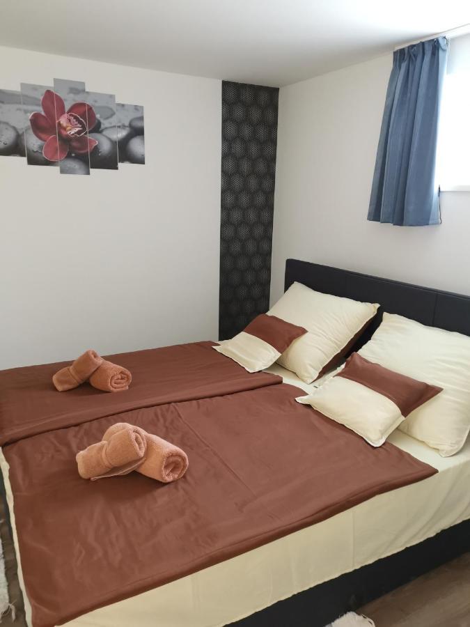 Lili Apartman ハルカーニャ エクステリア 写真